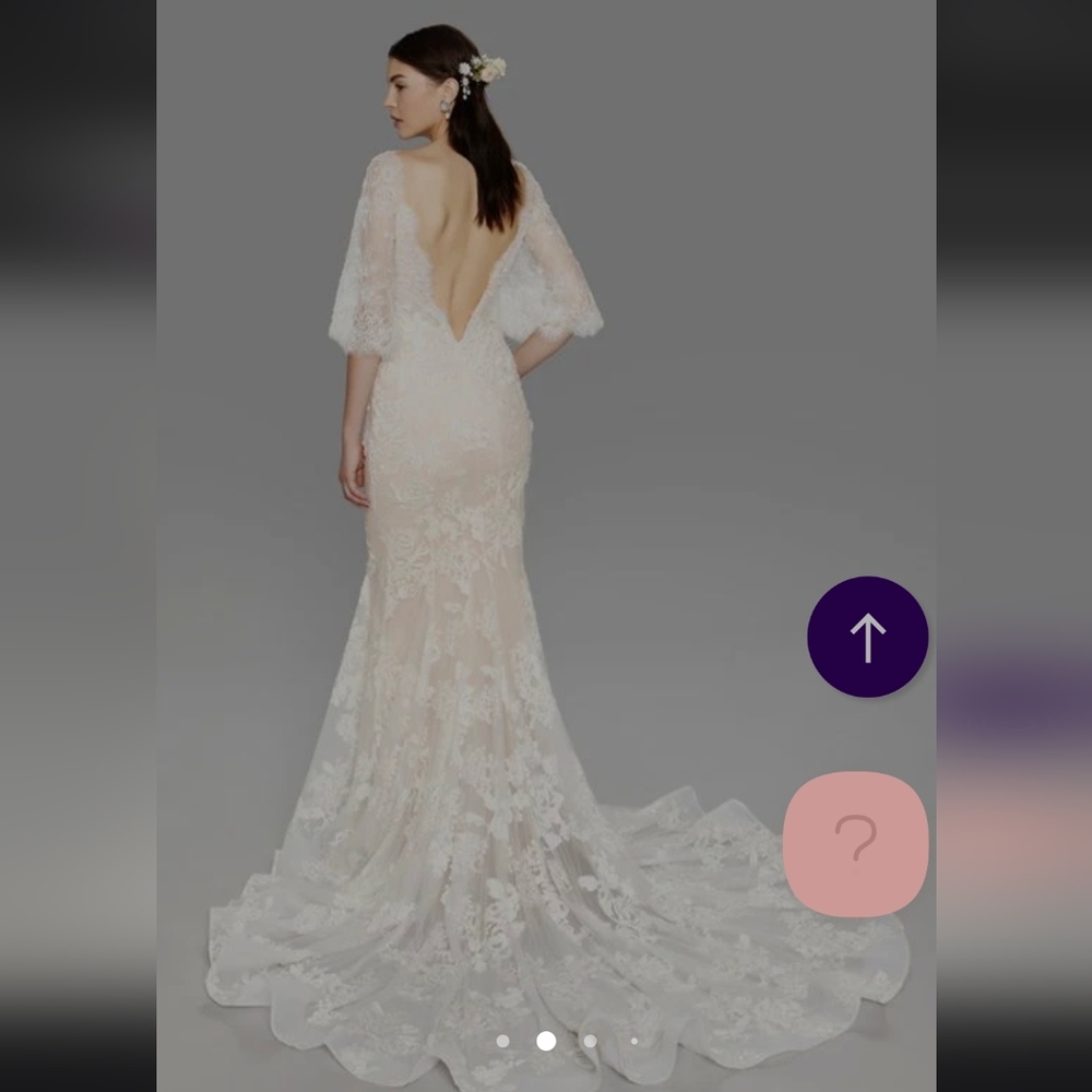 Marchesa Essence Blush Elegant Lace Wedding Gown - Picture 3 of 17